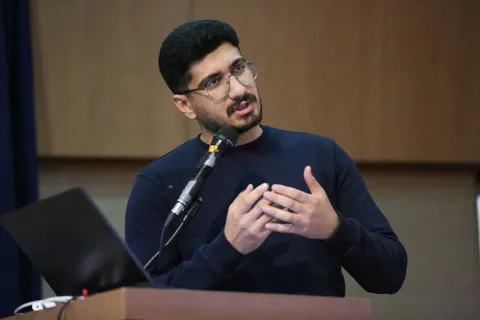 Fardin Piroozi, AI Engineer & Data Scientist based in Frankfurt, Germany